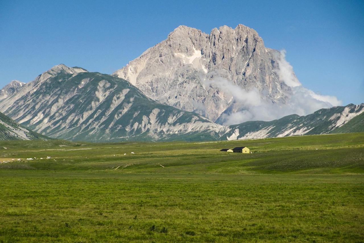 Complesso Turistico Aurora - Camere B&B Poggio Picenze Esterno foto